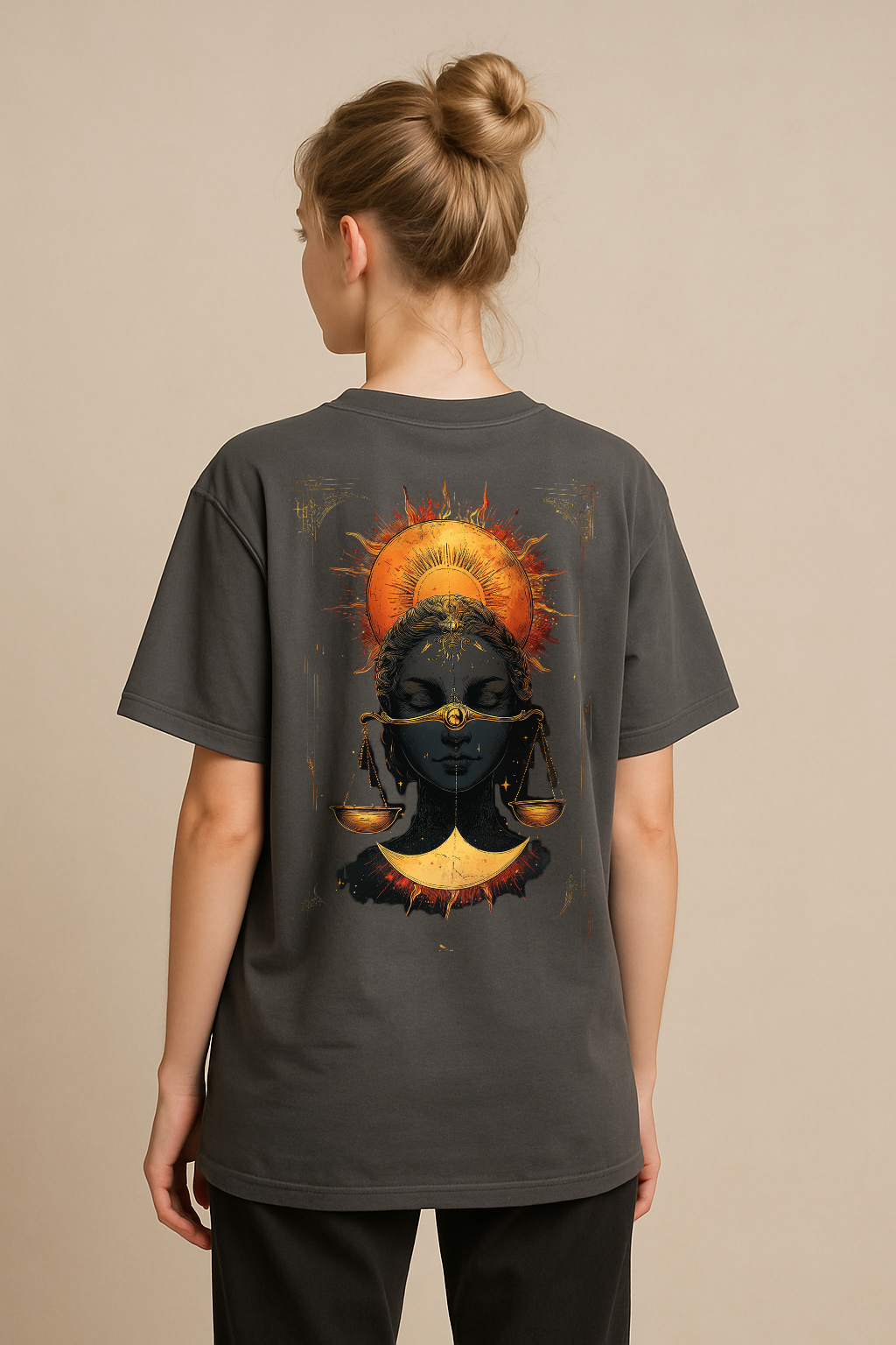 Sun & Scales - Oversize T-Shirt